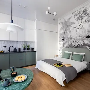 Lion - Premium With Balcony Apartament